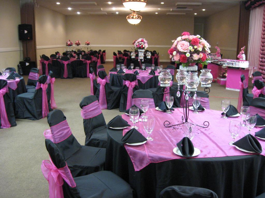 Country Hearth Inn & Suites Marietta Смирна Экстерьер фото